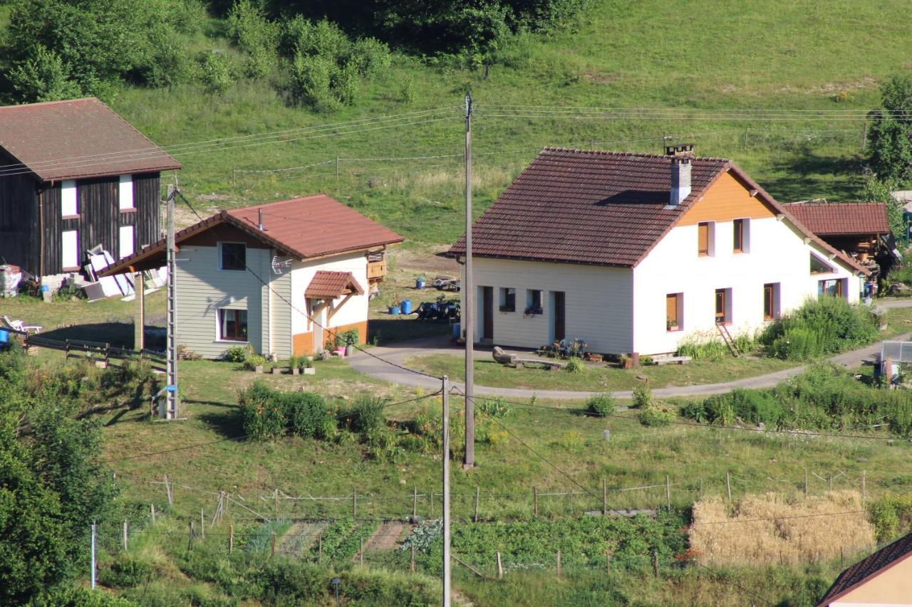Bed and Breakfast Les Cles De Xoulces Корнімон Екстер'єр фото